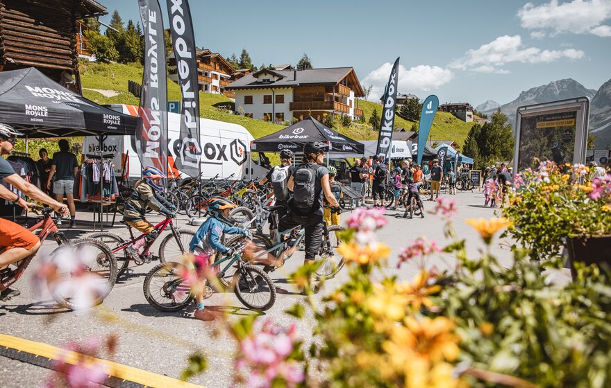 Family Bike Vibes 2021 Arosa | © Arosa Tourismus