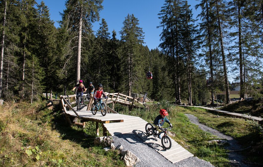 skill-center-bikepark-lenzerheide-kind.jpg | © EgelmairPhotography